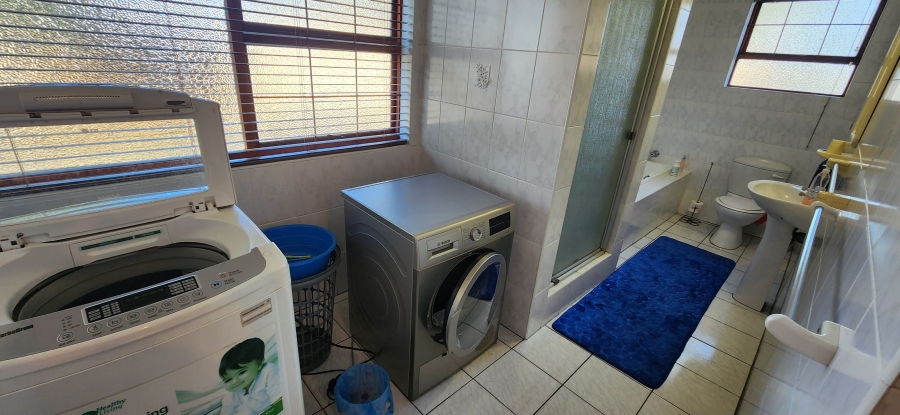 3 Bedroom Property for Sale in Paarl North Western Cape